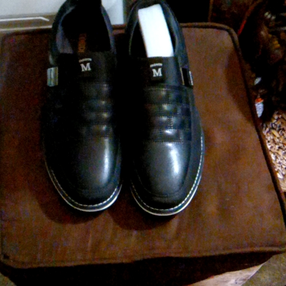 Men. Shoes